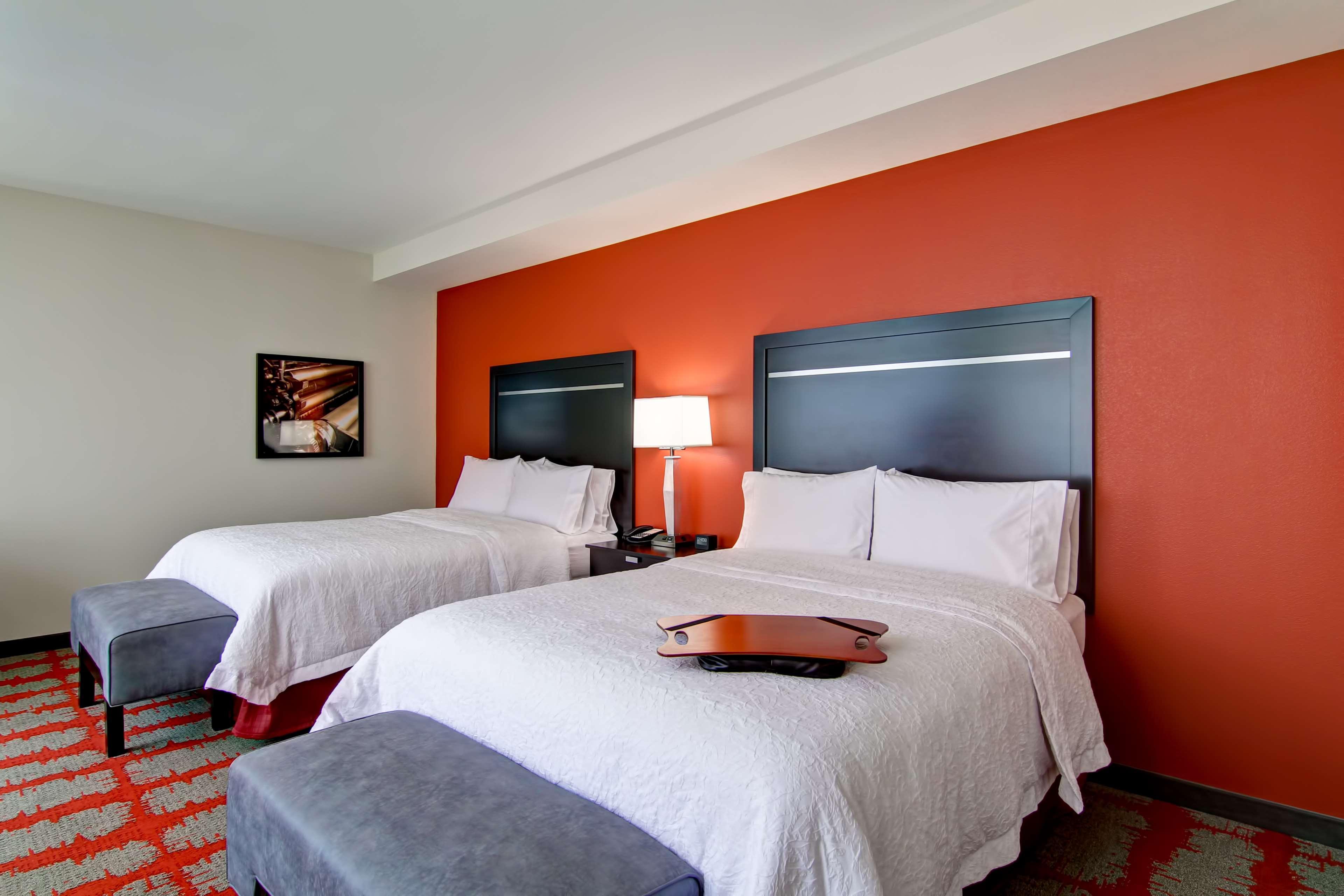 Hampton Inn And Suites Cincinnati - Downtown Exterior foto