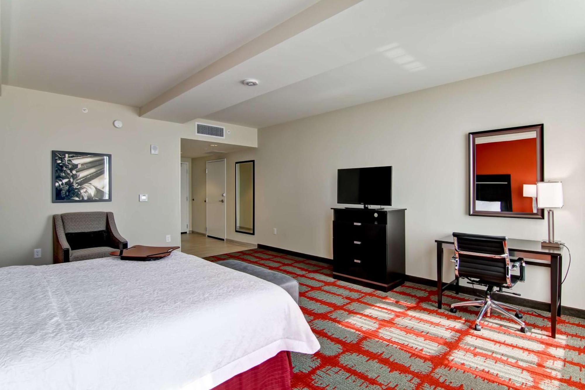 Hampton Inn And Suites Cincinnati - Downtown Exterior foto