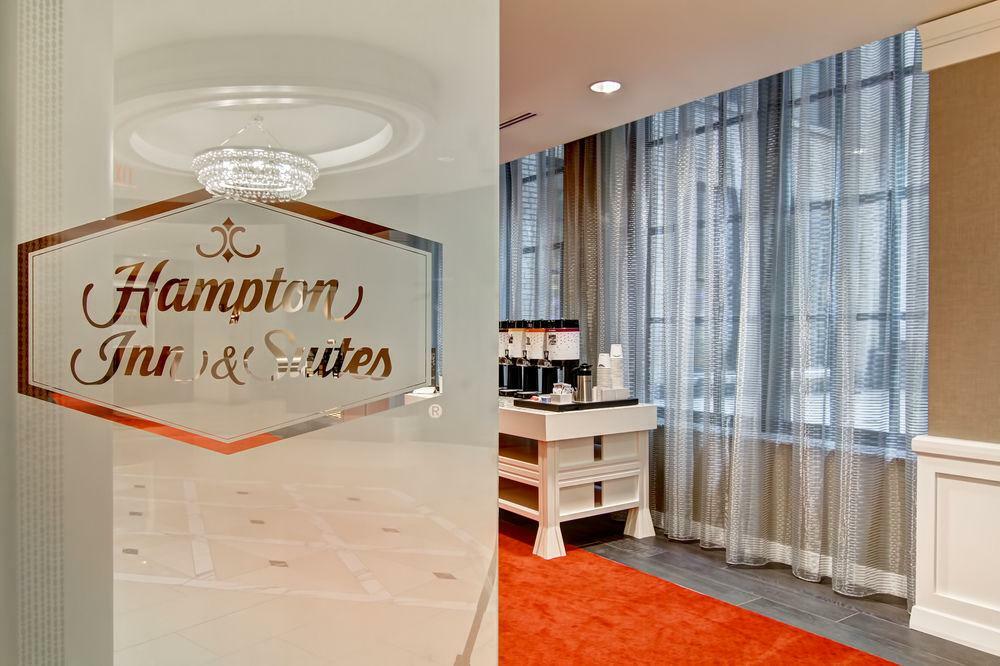 Hampton Inn And Suites Cincinnati - Downtown Exterior foto